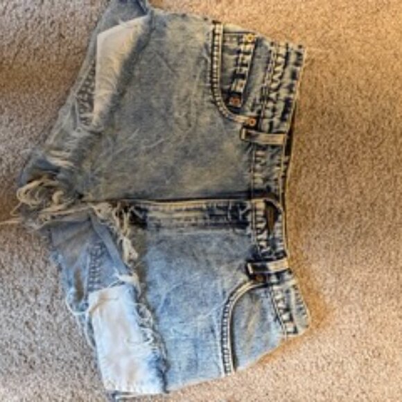 Levi's 550 relaxed fit tapered leg short shorts - Picture 3 of 3